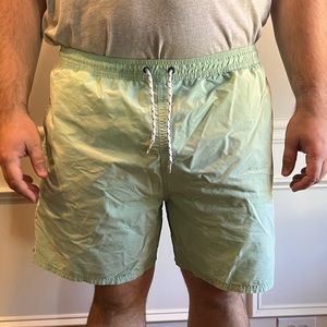 Vineyard Vines Mint Swim Trunks XL
